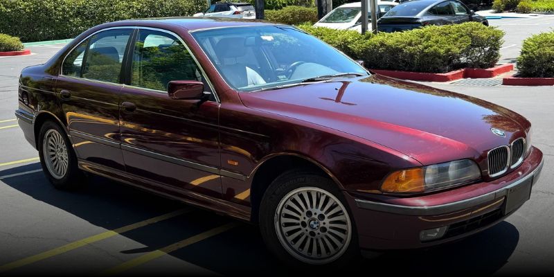 Đánh giá nét đẹp ngoại thất sang trọng của BMW E39 540i